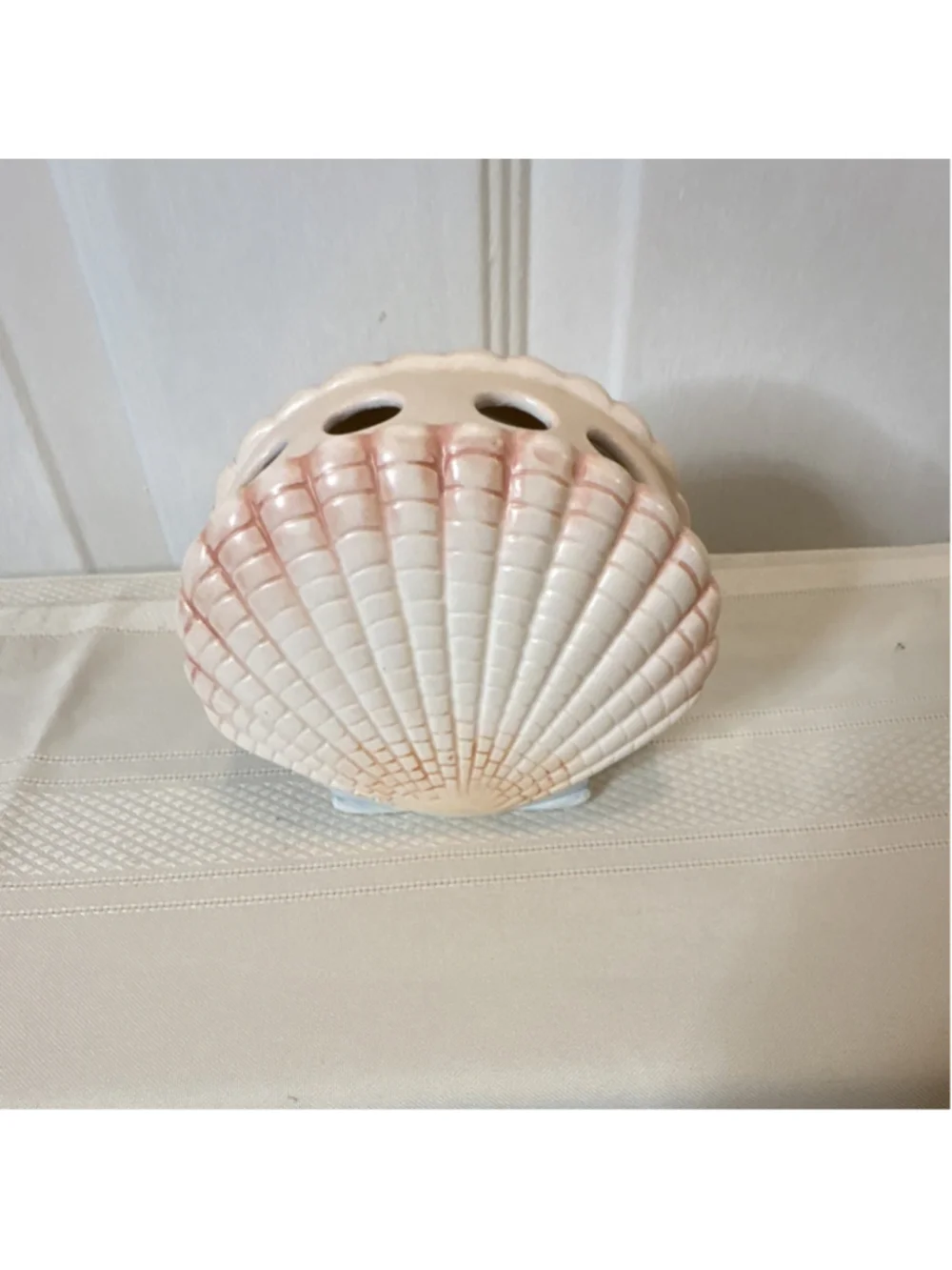 Hand Painted Ceramic Shell Vase Glossy White Pink Decorative Beach Theme